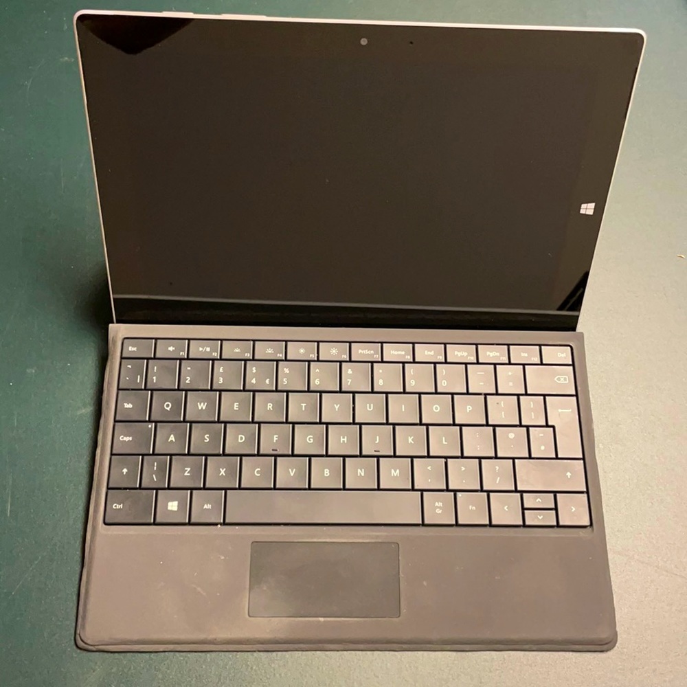 Surface 3 Tablet w/ Detachable Keyboard Case & Pen